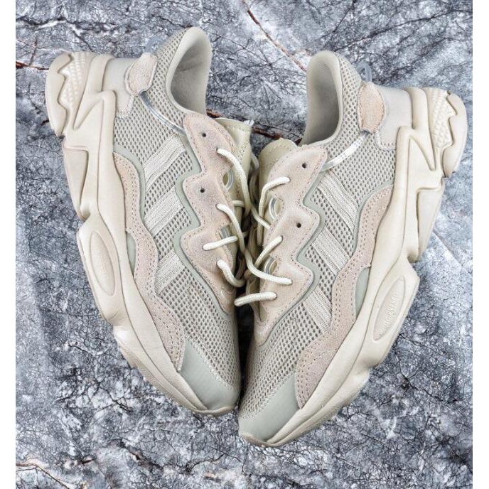 ozweego casual shoes