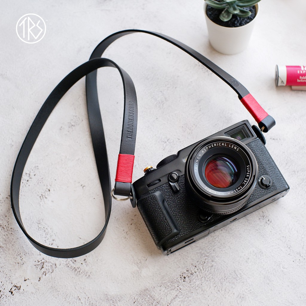 TRS Premium leather camera strap for neck and shoulder - Red Black