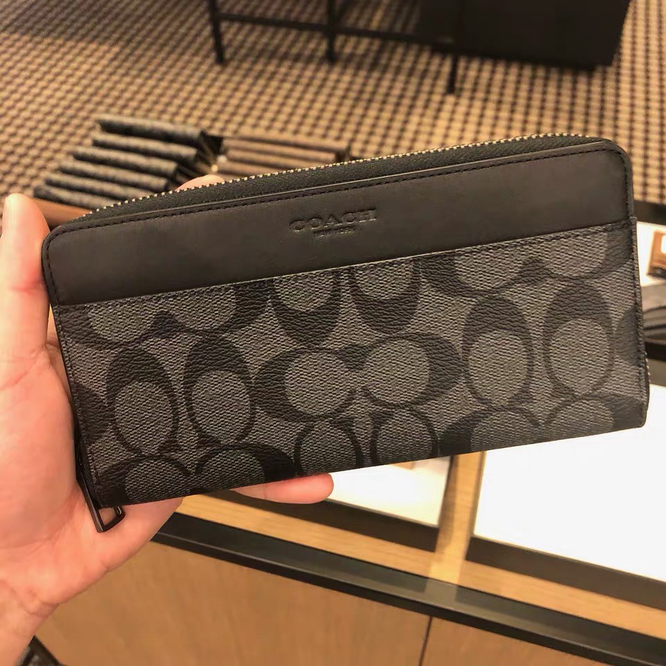 coach mens wallet outlet