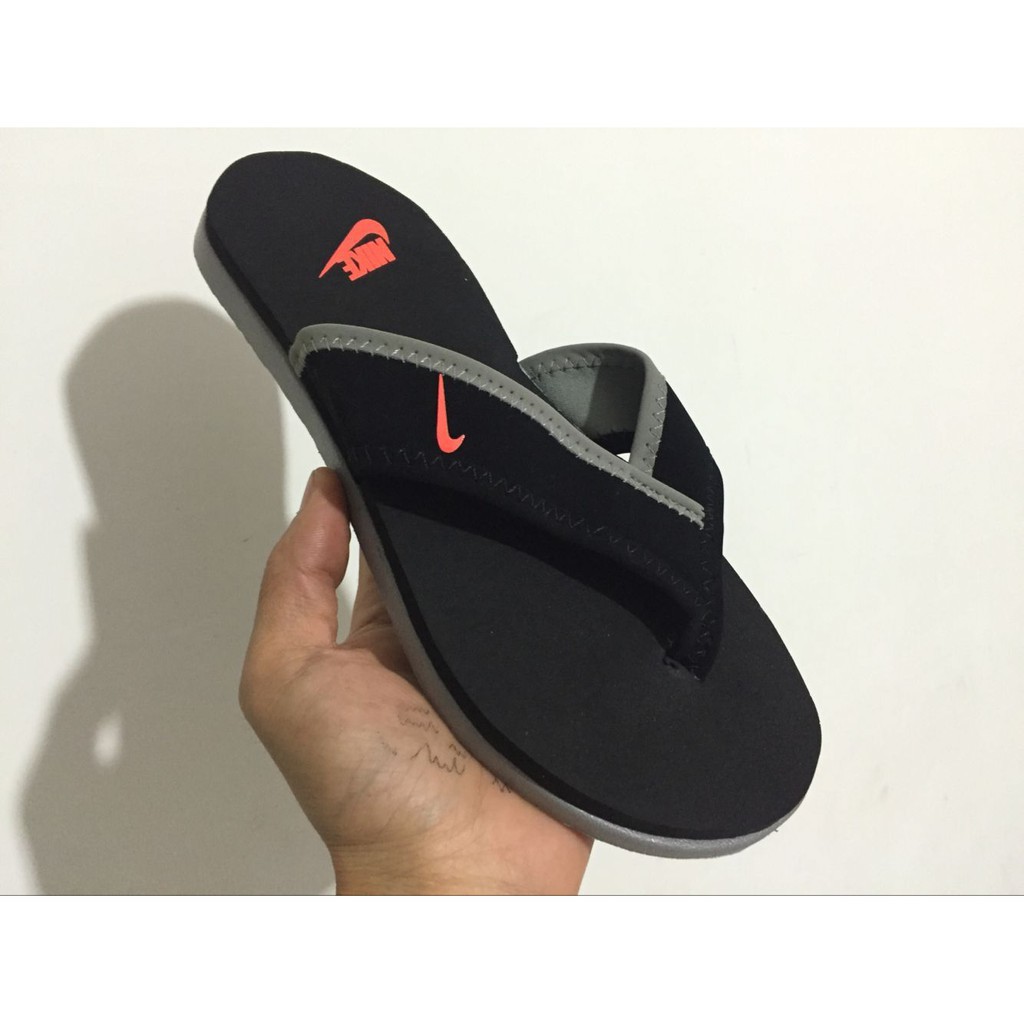 nike squeeze flip flops