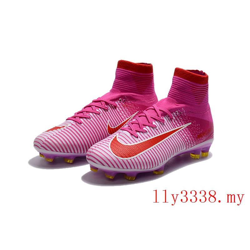 nike pink football shoes