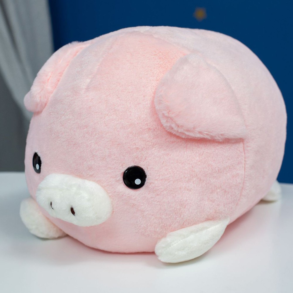 huge stuffed pig