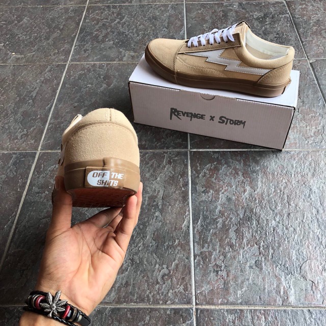 revenge x storm beige