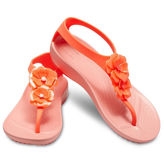 crocs coral