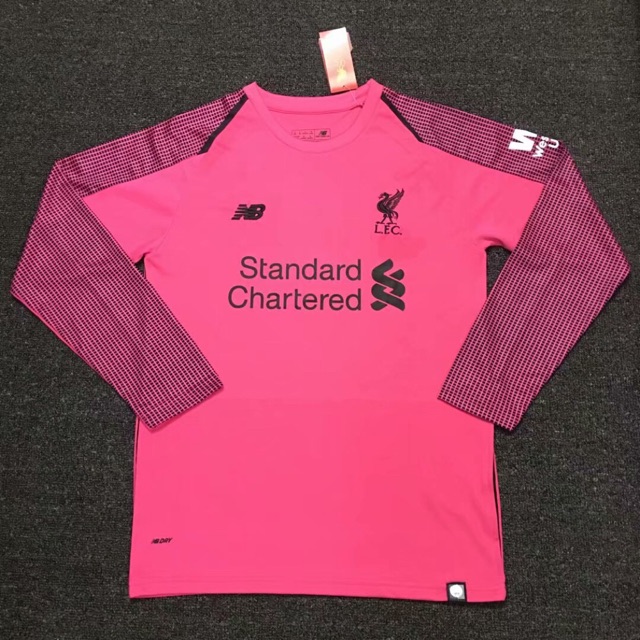 liverpool pink goalkeeper kit