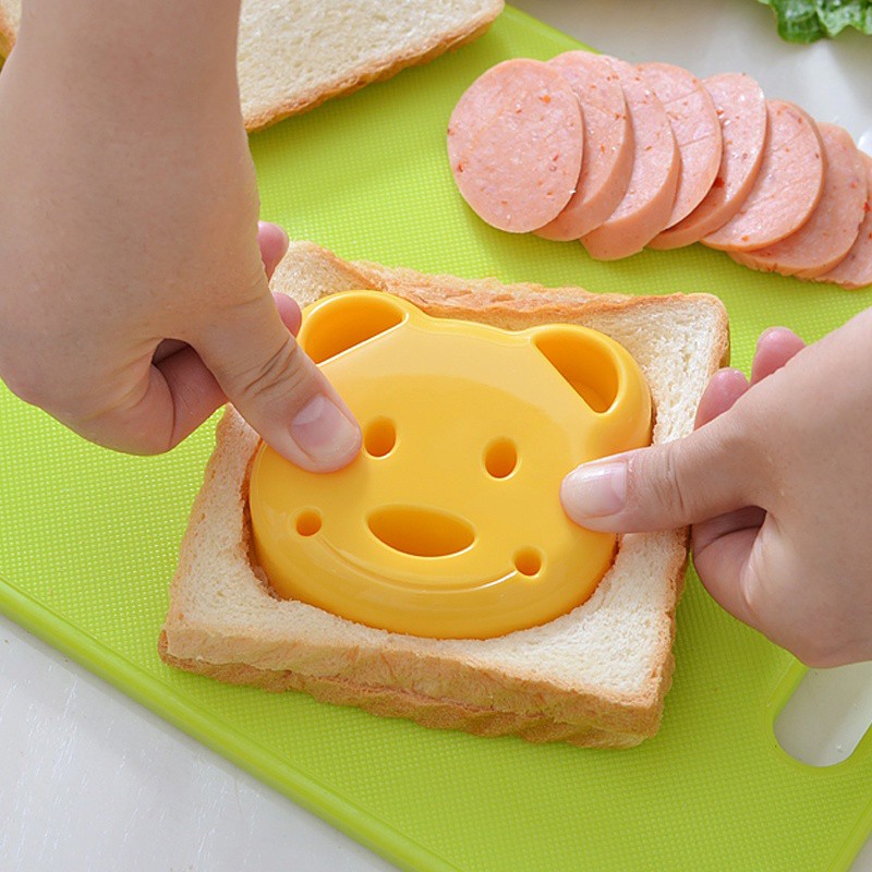 Cute Cartoon Bear Shaped Sandwich Mold Toast Cutter Bread Biscuit Embosser DIY Breakfast Bento Mould for Kids Baking Tool