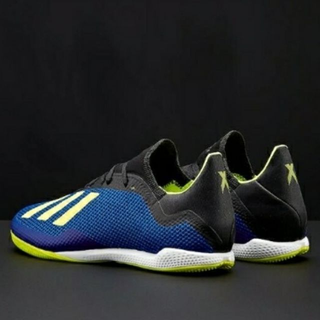 kasut futsal adidas x