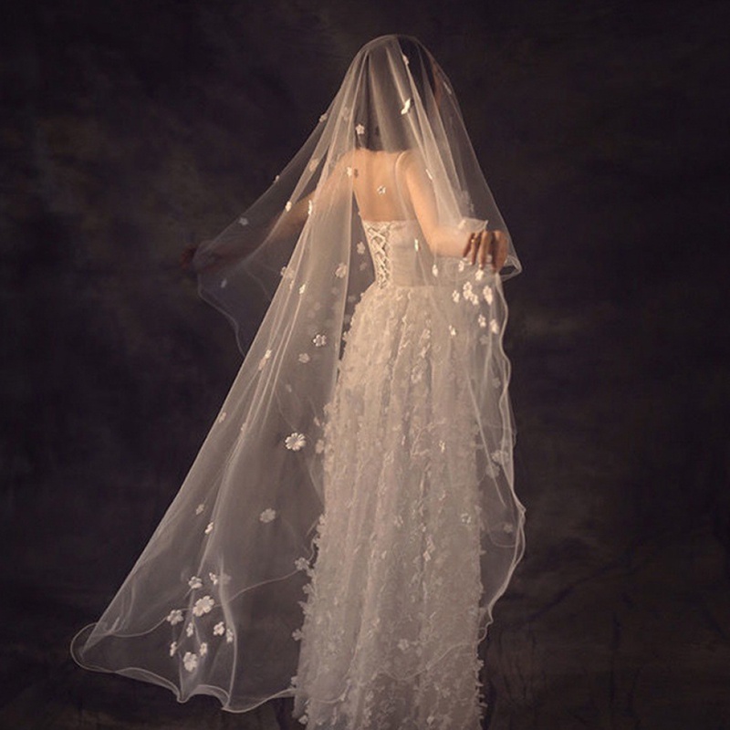 Glitter Petal Pattern Bridal Veil Retro Long Single-layer Trailing Wedding Veil Wedding Dress Accessories Veil Kahwin / Veil Nikah / Veil Tunang