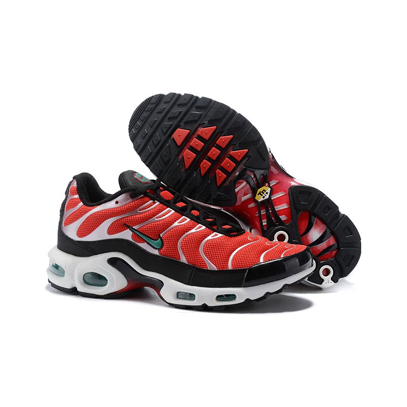 nike air max plus red black white