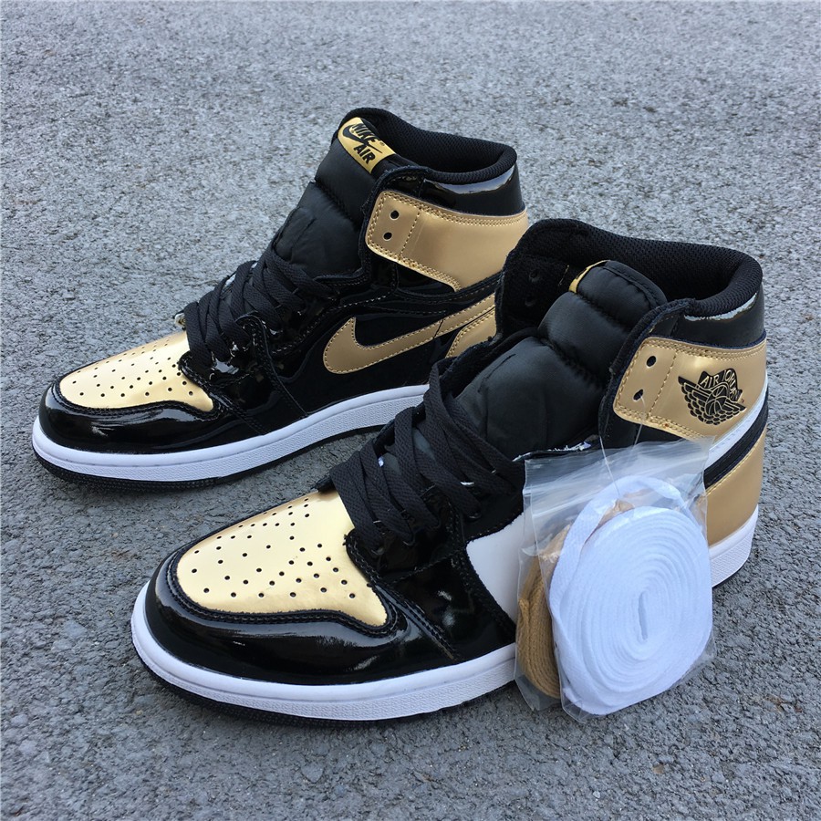 jordan 1 gold toe reverse swoosh