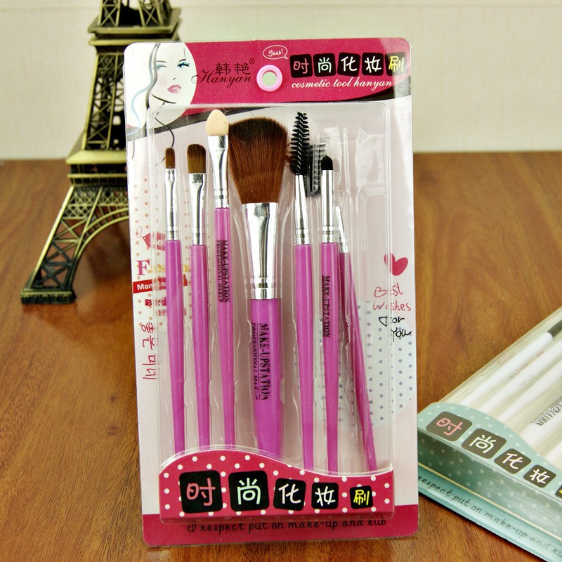 big concealer brush