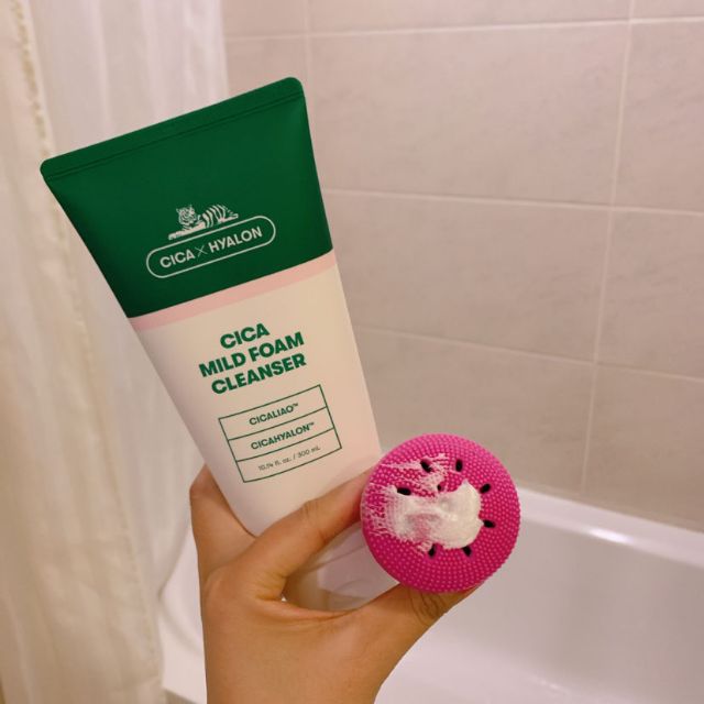 cica hyalon mild foam cleanser