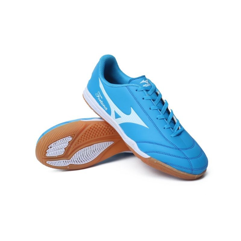 mizuno futsal shoes malaysia