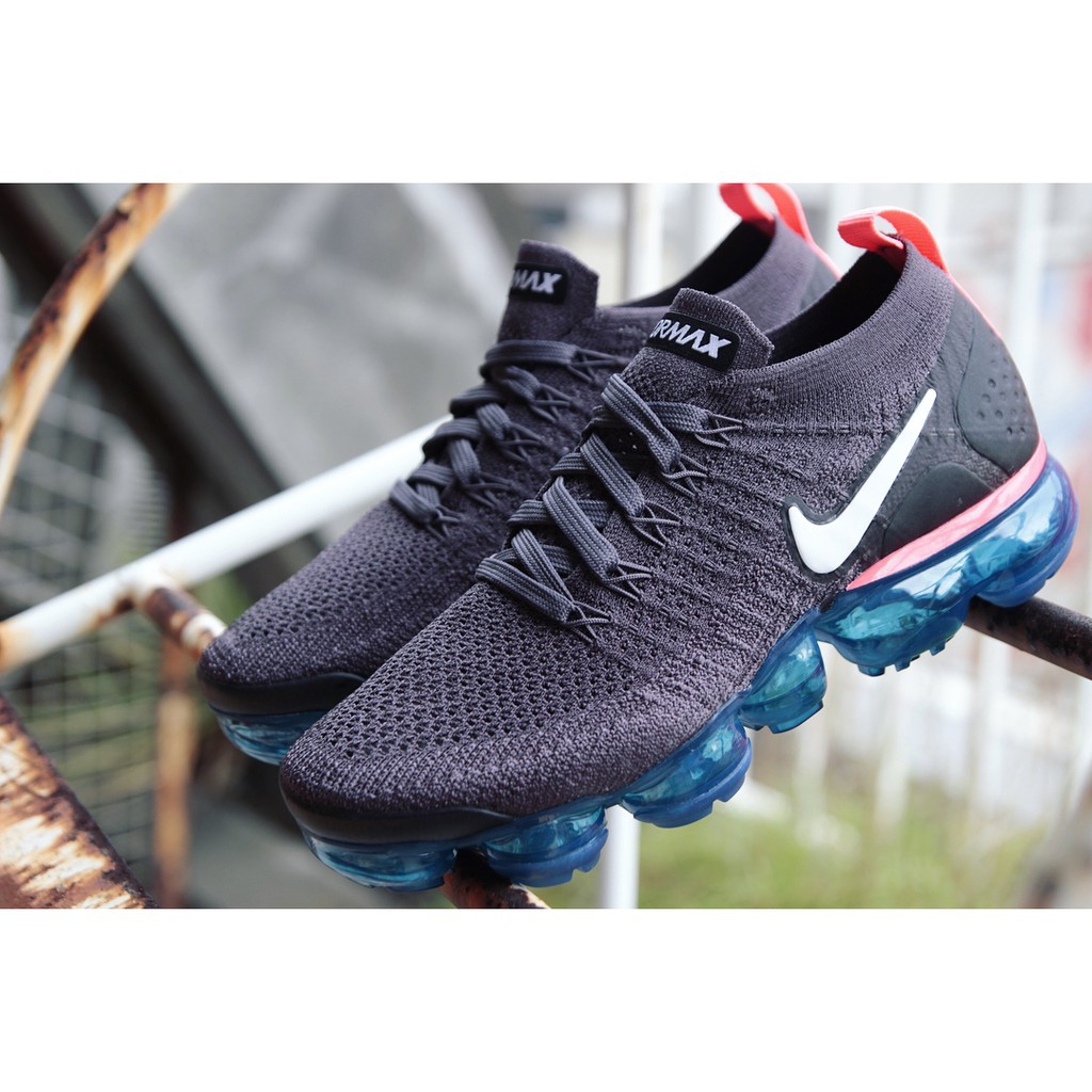 vapormax with pink bottom