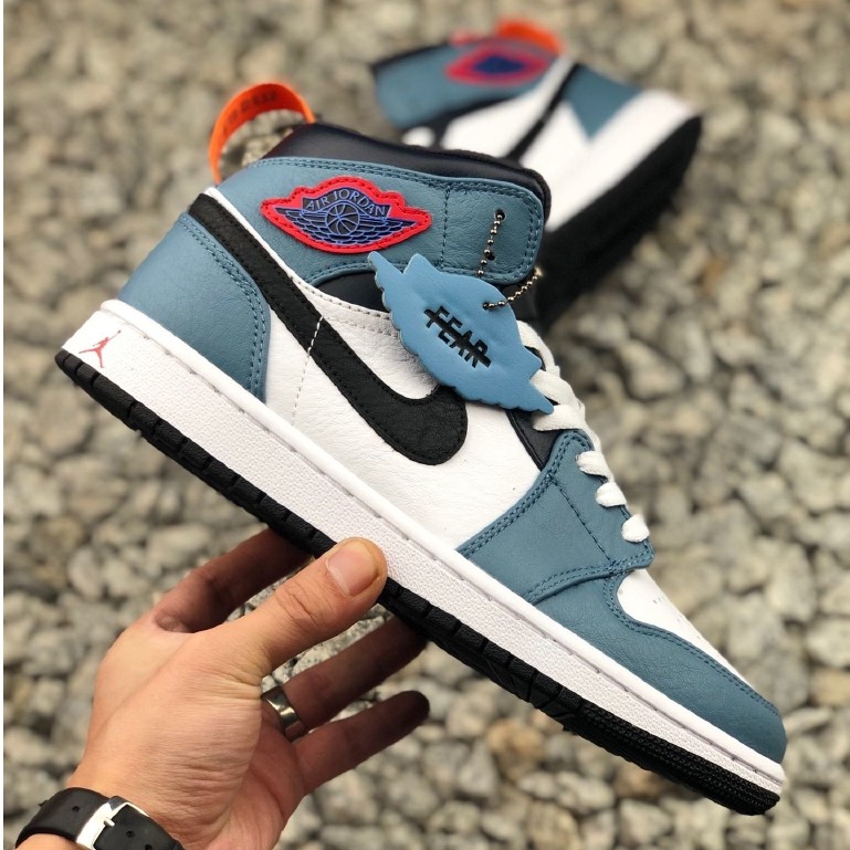 nike aj 1 mid