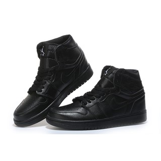 all black nike air jordan 1