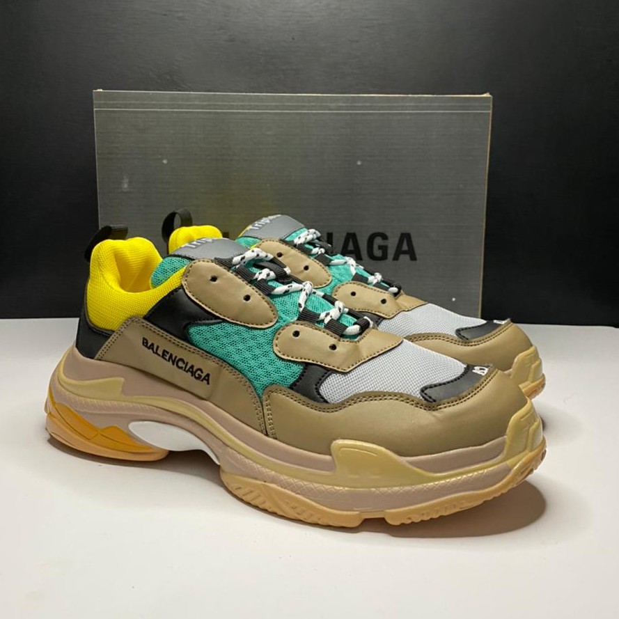 balenciaga triple s wholesale