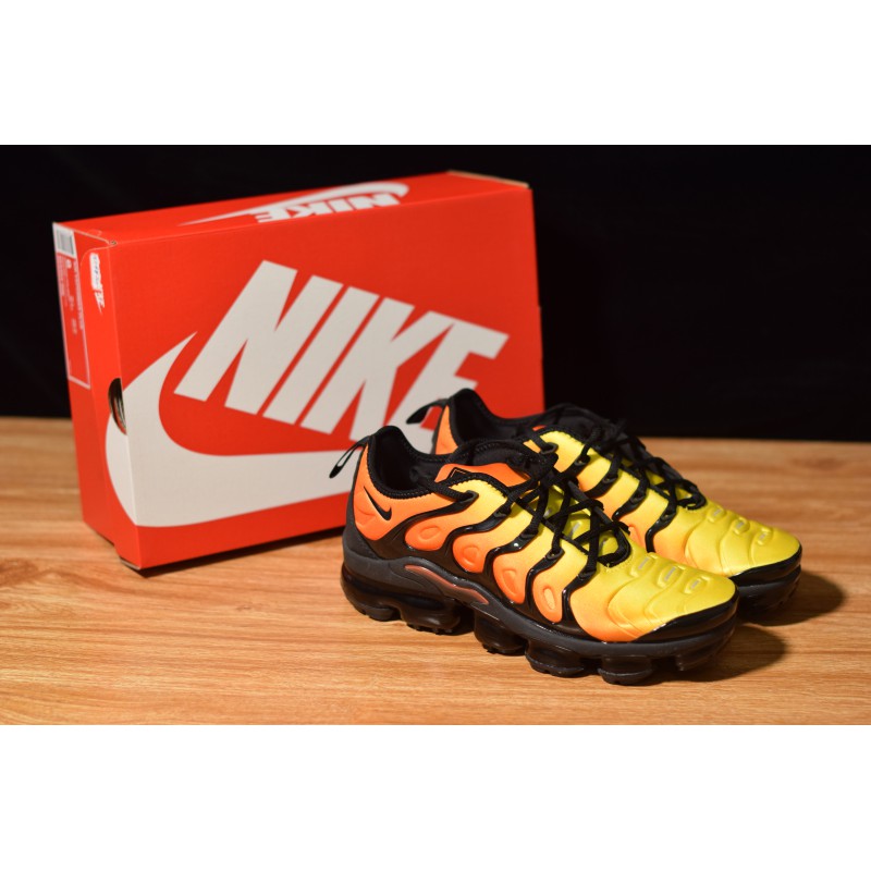 vapormax plus sunset orange