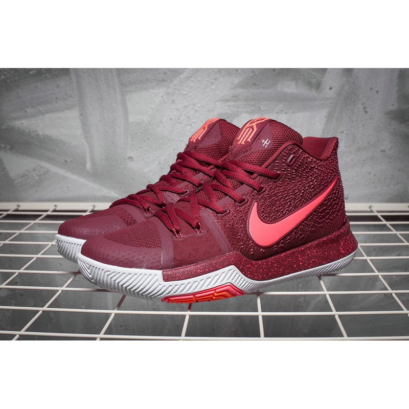 kyrie 3 maroon