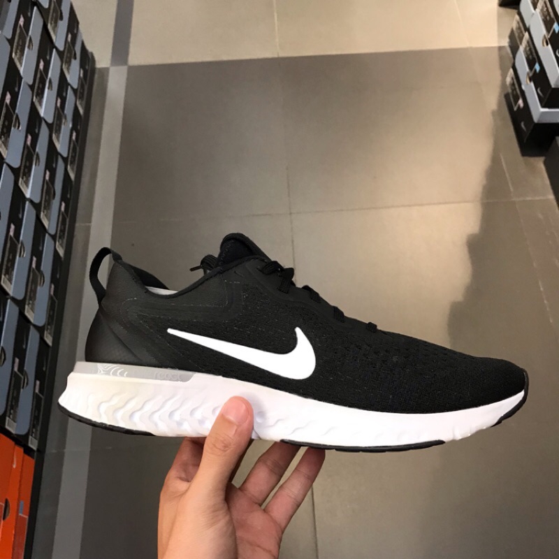 nike shoes socks model