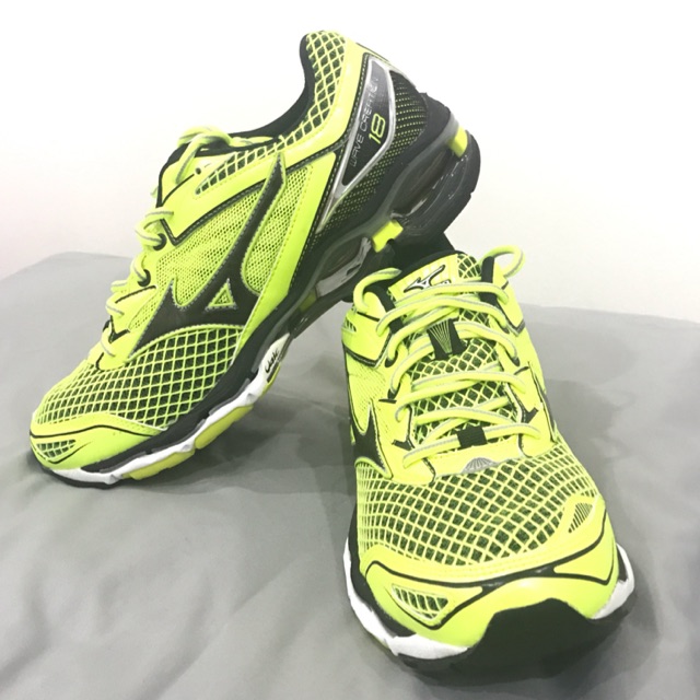 mizuno wave creation 18 yellow