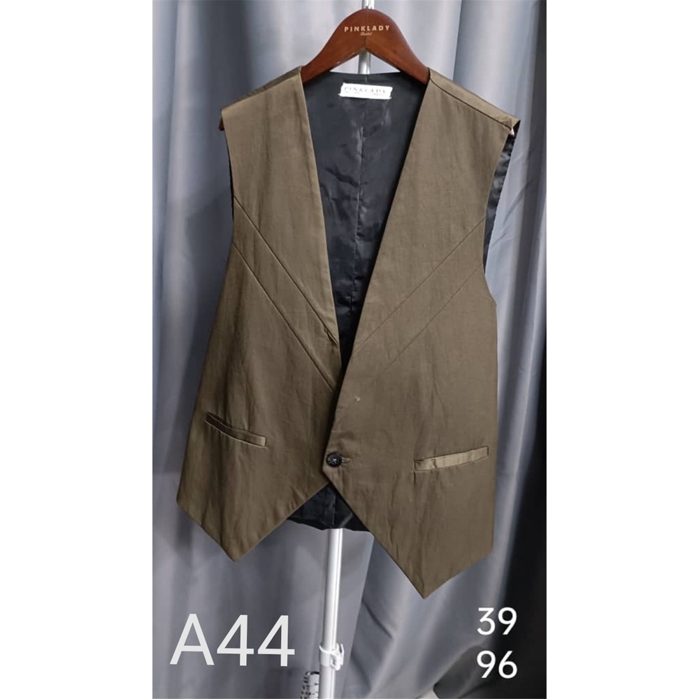 Second Hand Vest (M) 75% like new /二手外套出售 7. 5成新(A44)