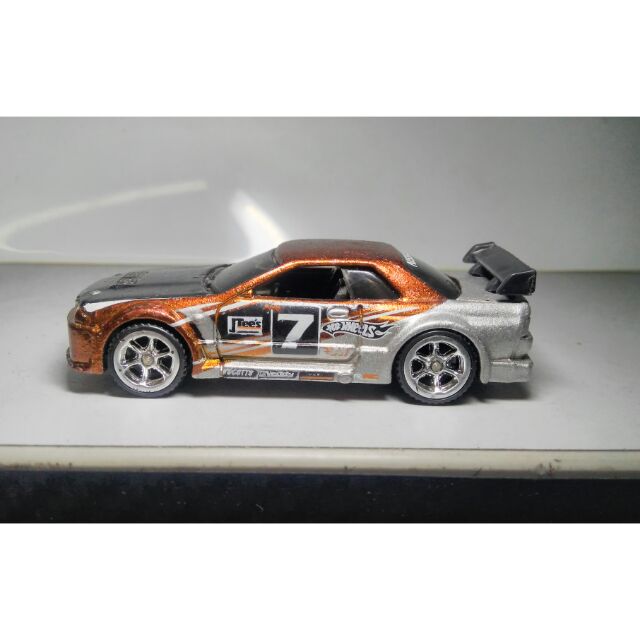 hot wheels r32 gtr