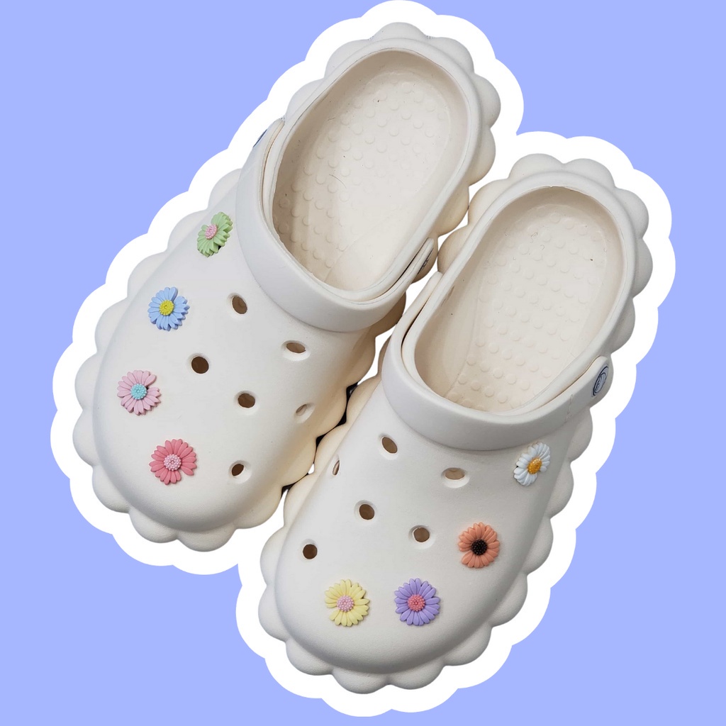8pcs Daisy Button Shoes Charm croc /jibz /Button croc /Charm/DIYbutton