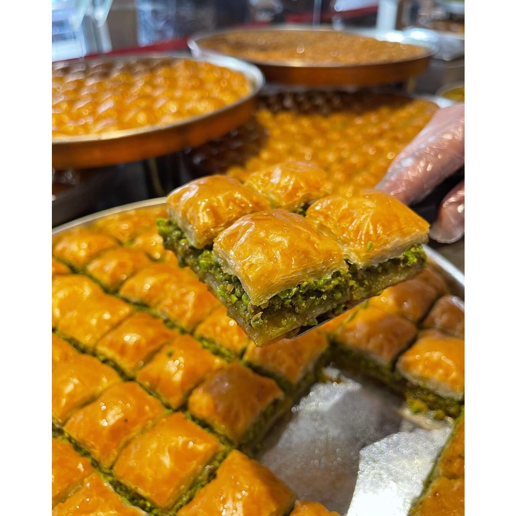 Turkish Baklava - Extra Pistachio Turkish Delight - Turkish Dessert - Baklava Pastry (20PCS)