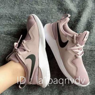 nike tessen women's pink