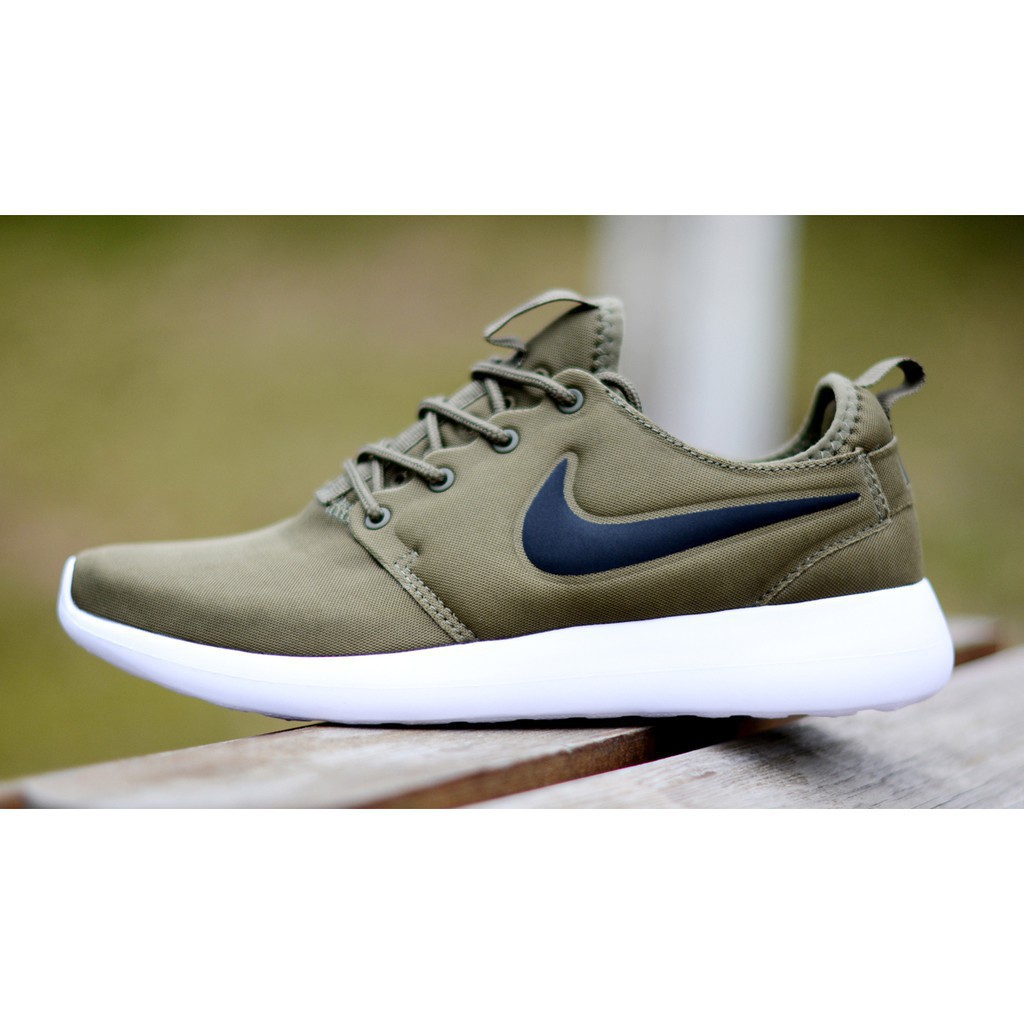 nike roshe two green