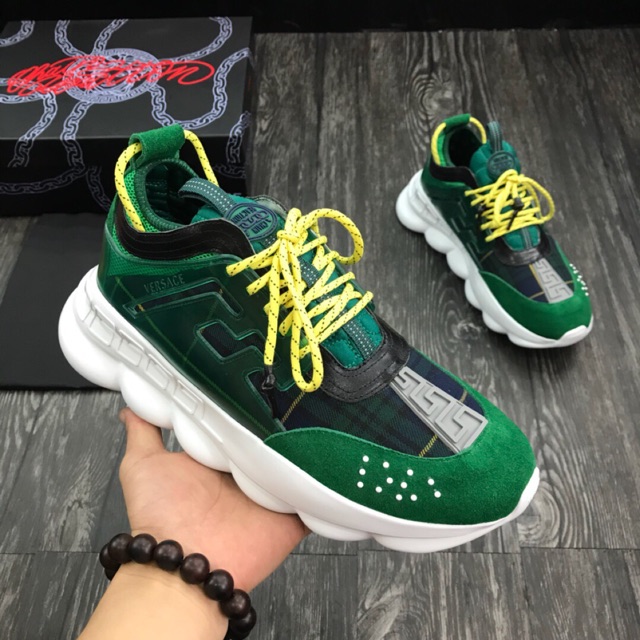 green versace chain reaction