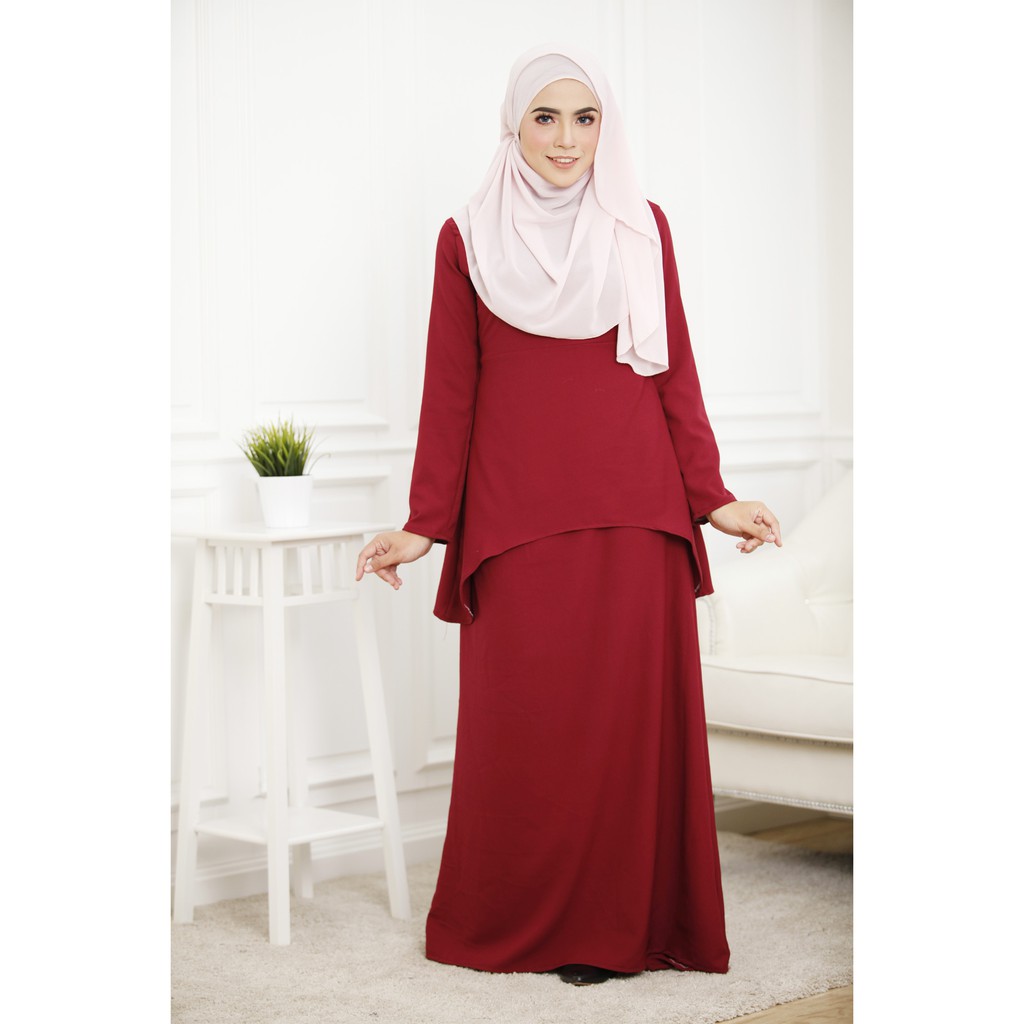 Louisha Plain Fishtail Ribbon Baju Kurung Modern Maroon Louisha Plain Fishtail Ribbon Baju Kurung Modern Maroon