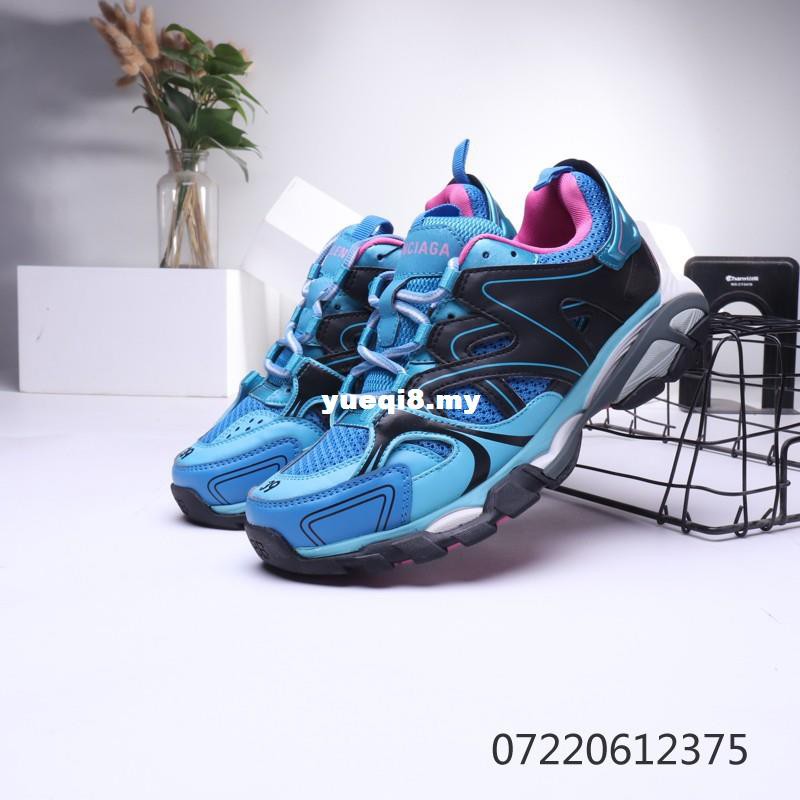 discount track shoes