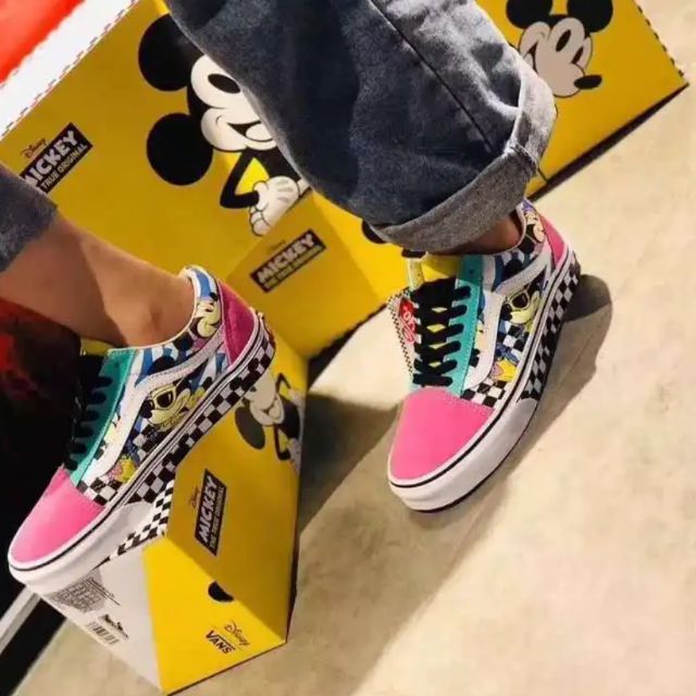 tênis vans old skool disney mickey