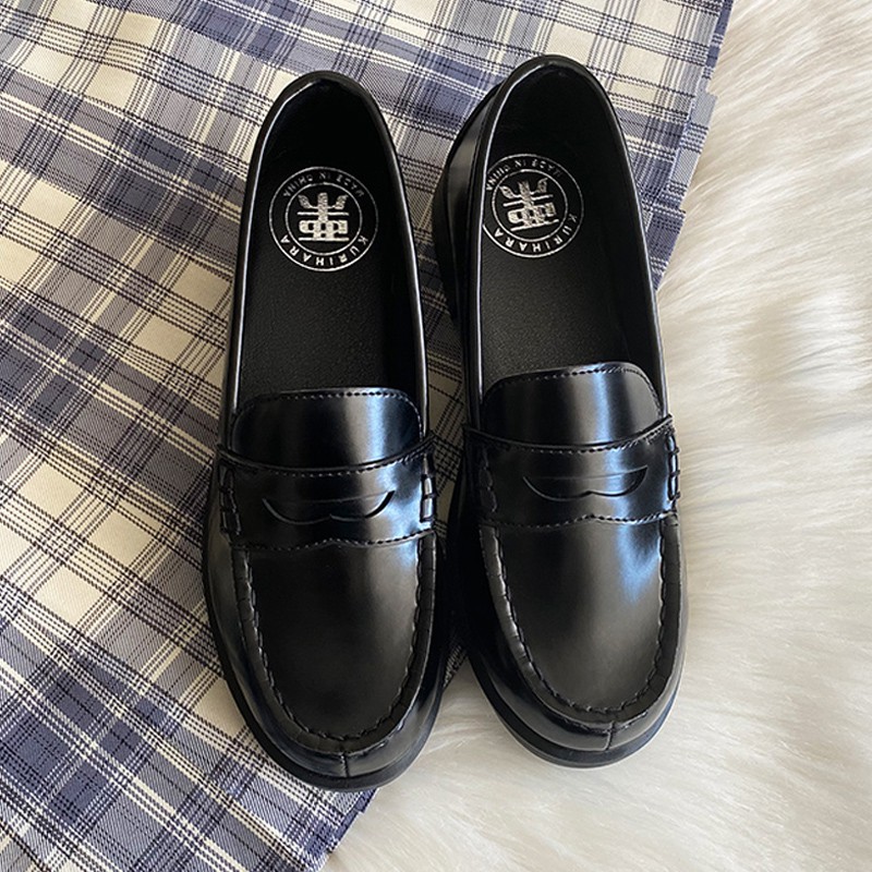 loafers with small heel