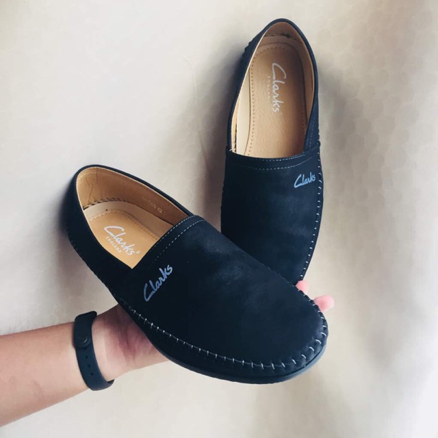 navy blue clarks