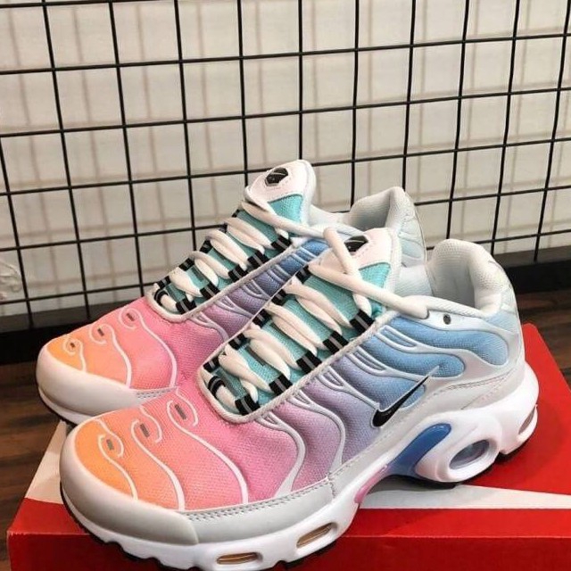 nike rainbow tns