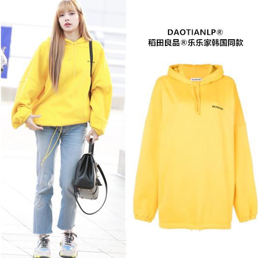 sweater lisa blackpink