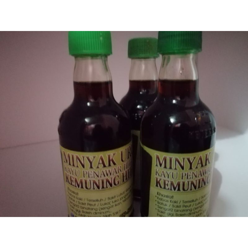 Buy !!! READY STOCK!!! MINYAK URUT KAYU PENAWAR DAN KEMUNING HITAM 