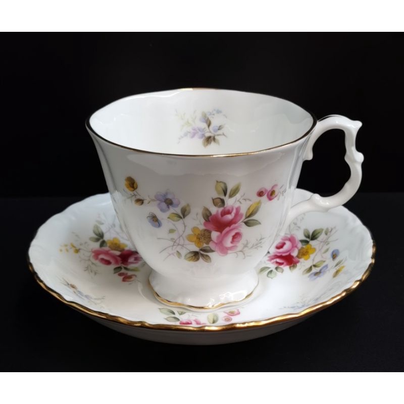 Royal Albert Made in England Flowers Decor Gainsborough Cup & Saucer