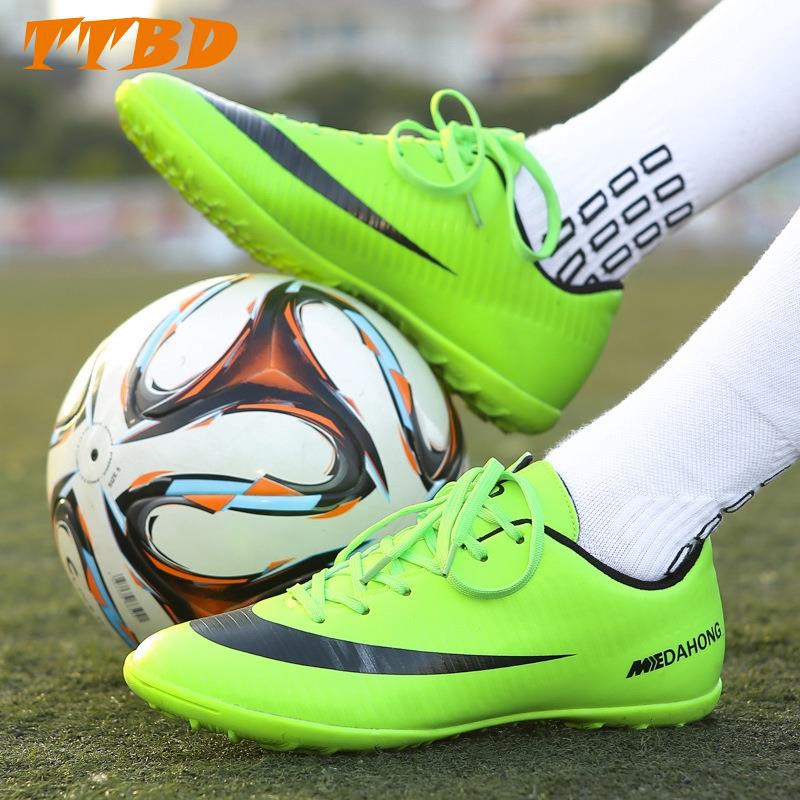 kasut bola futsal