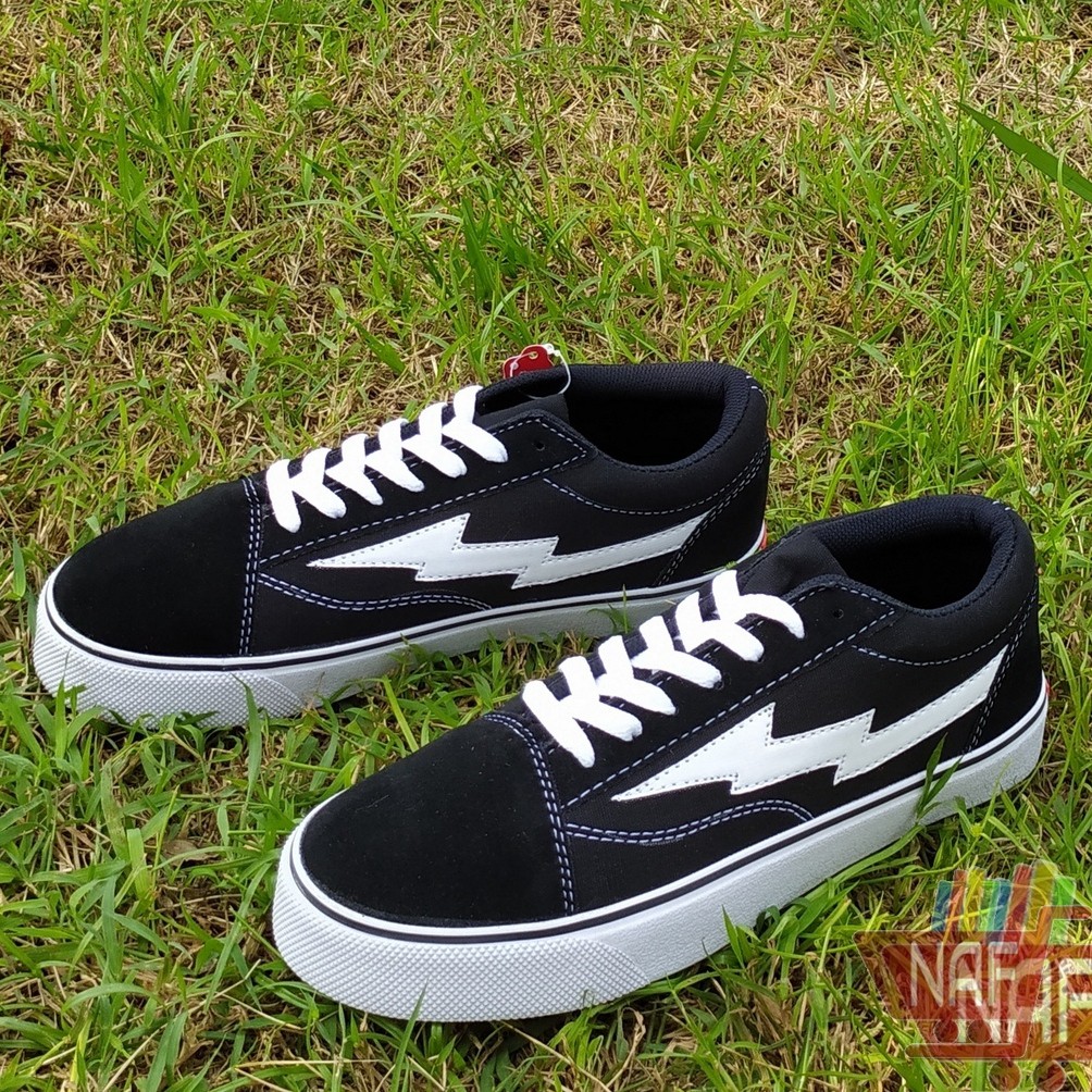 storm shoes vans