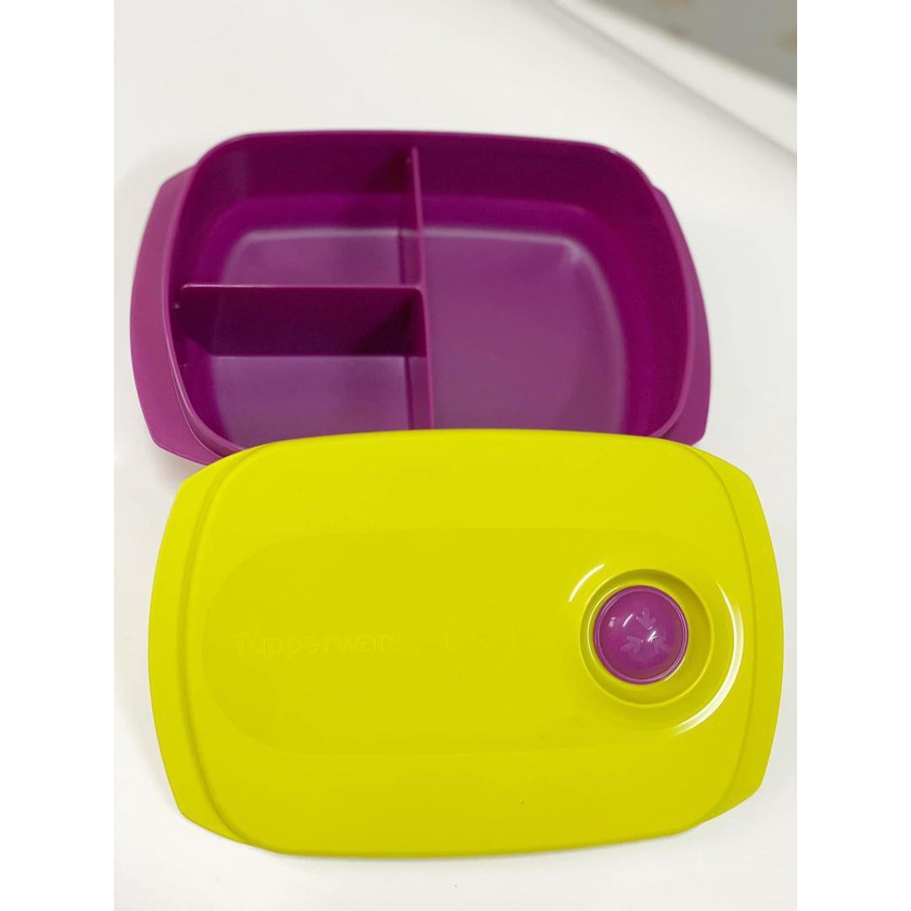 NEW Tupperware divided slim lunch container with sm insert pink