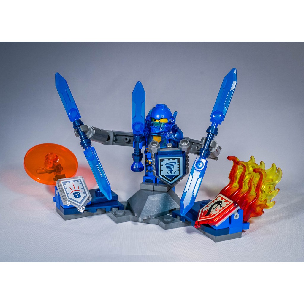 lego nexo knights ultimate clay 70330