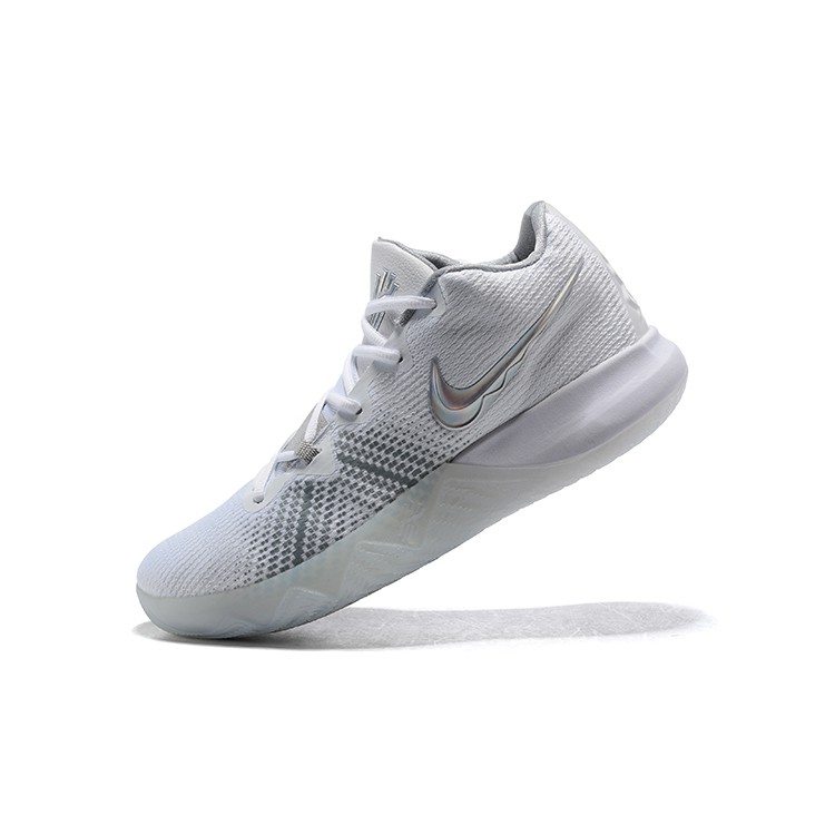 kyrie flytrap white metallic silver