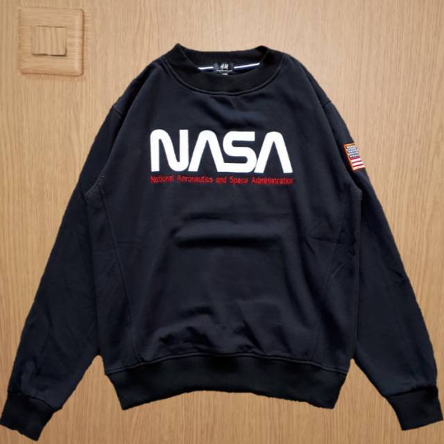 sweater nasa shopee