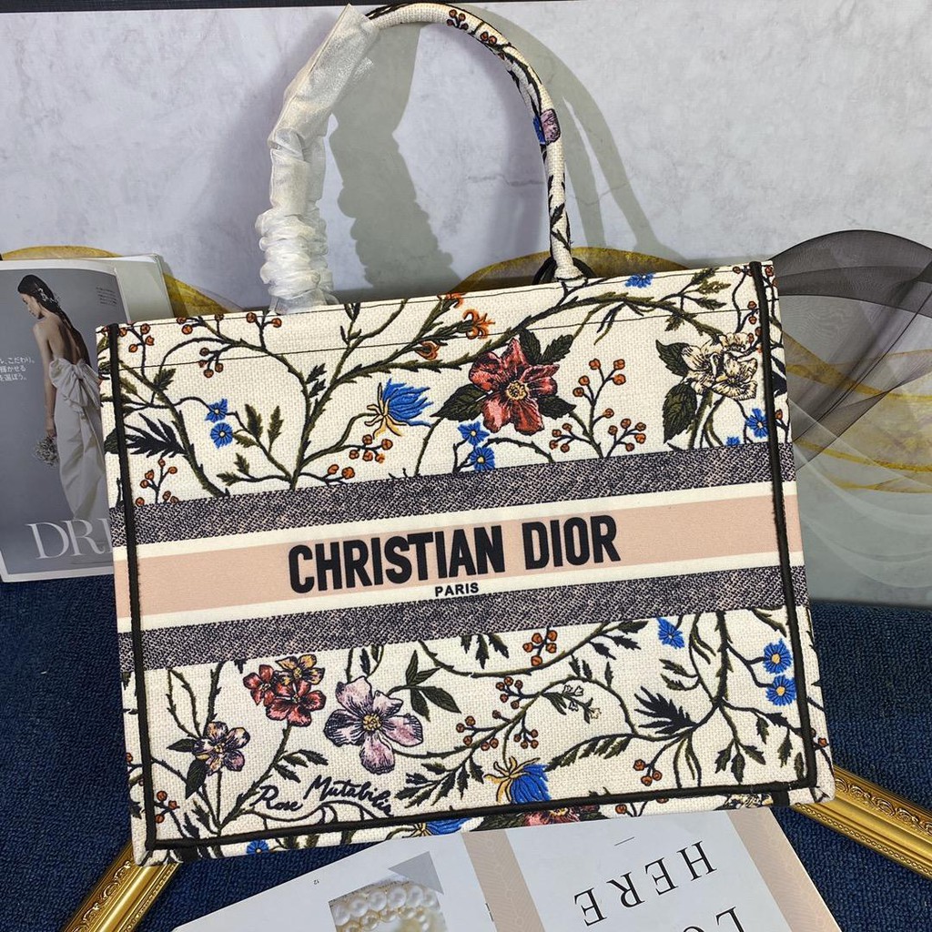 christian dior shopping bag