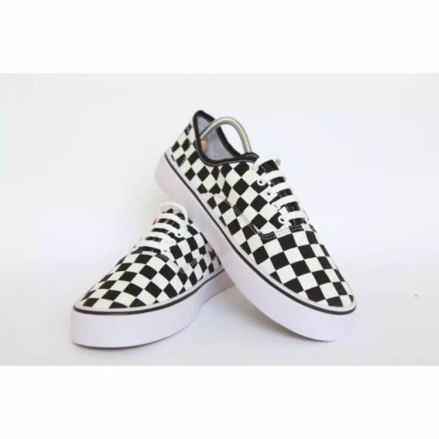 vans chess shoes