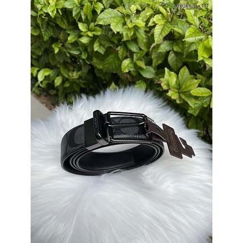 [Ready Stock] Coach DRESS PLAQUE CUTTOSIZE REVERSIBLE SIGNATURE